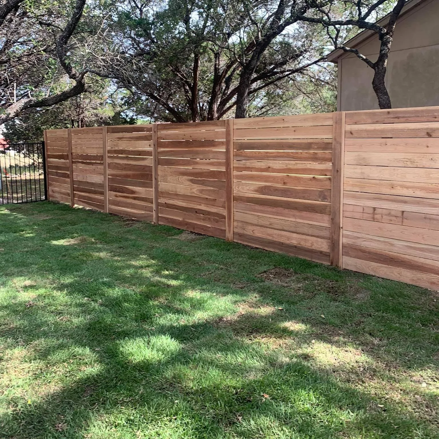 Horizontal cedar privacy fence